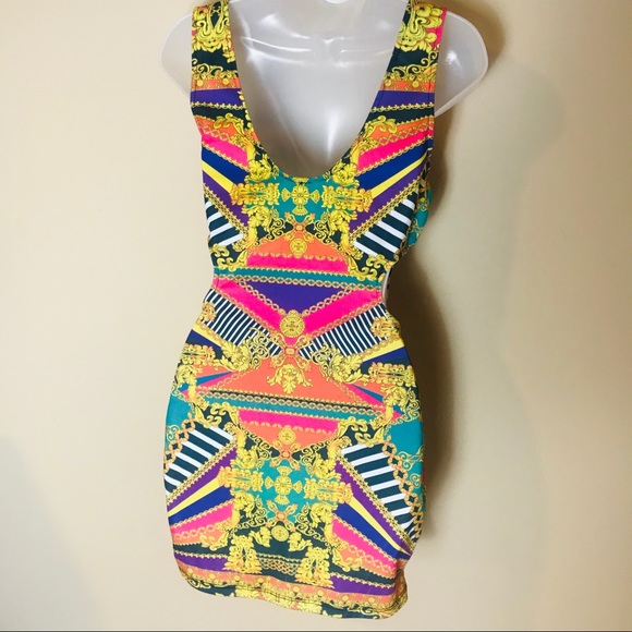 Bodycon Pattern Dress - Picture 4 of 6